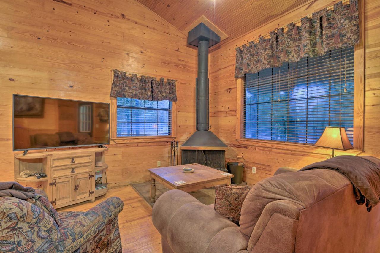 Hochatown Hideaway With Hot Tub, Grill And Fire Pit! Βίλα Stephens Gap Εξωτερικό φωτογραφία