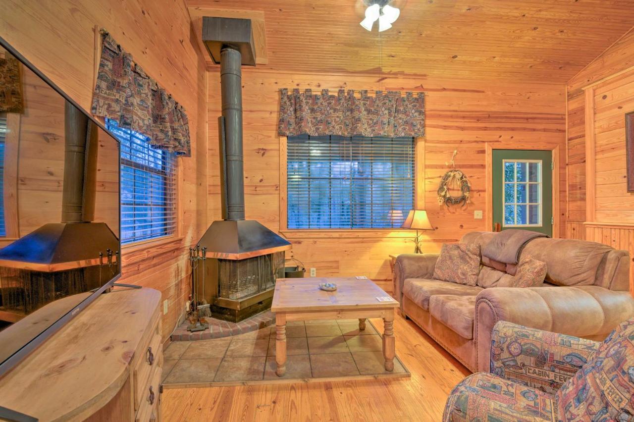 Hochatown Hideaway With Hot Tub, Grill And Fire Pit! Βίλα Stephens Gap Εξωτερικό φωτογραφία