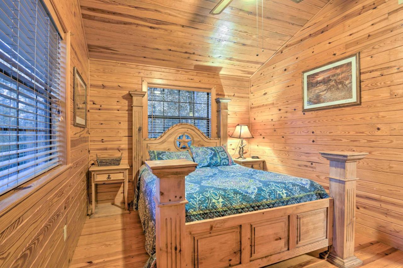 Hochatown Hideaway With Hot Tub, Grill And Fire Pit! Βίλα Stephens Gap Εξωτερικό φωτογραφία