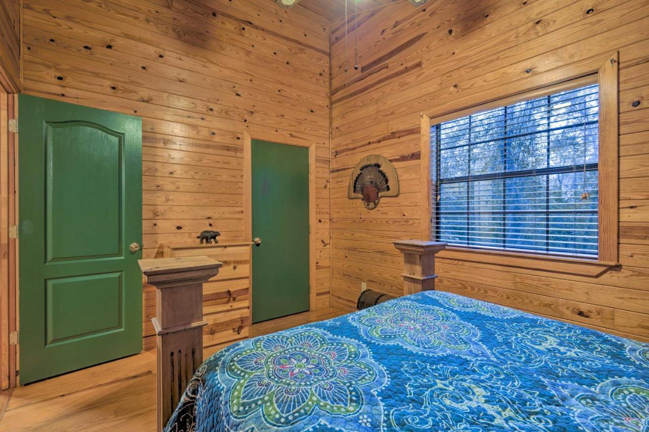 Hochatown Hideaway With Hot Tub, Grill And Fire Pit! Βίλα Stephens Gap Εξωτερικό φωτογραφία